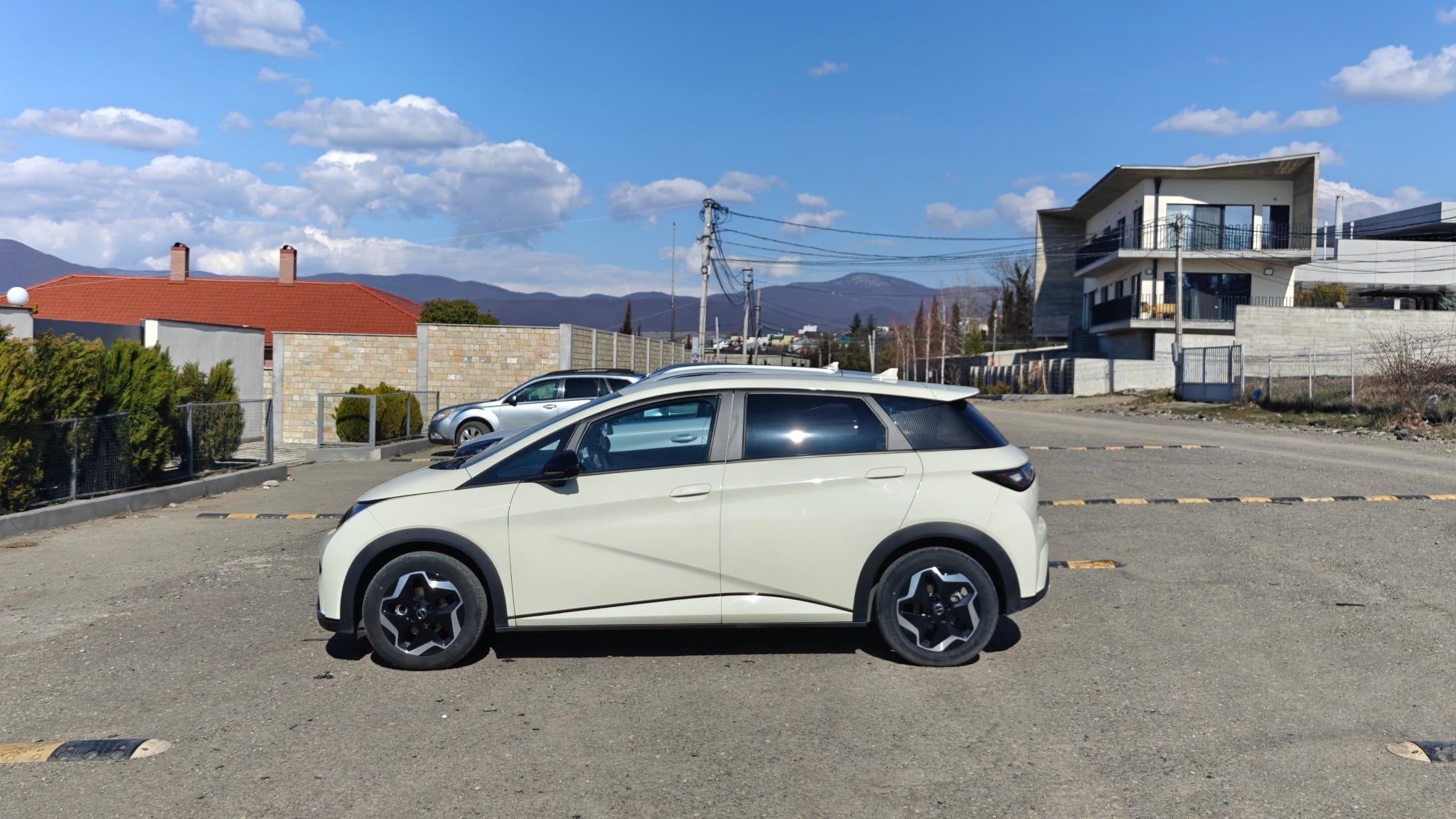 BYD Dolphin - фото 5