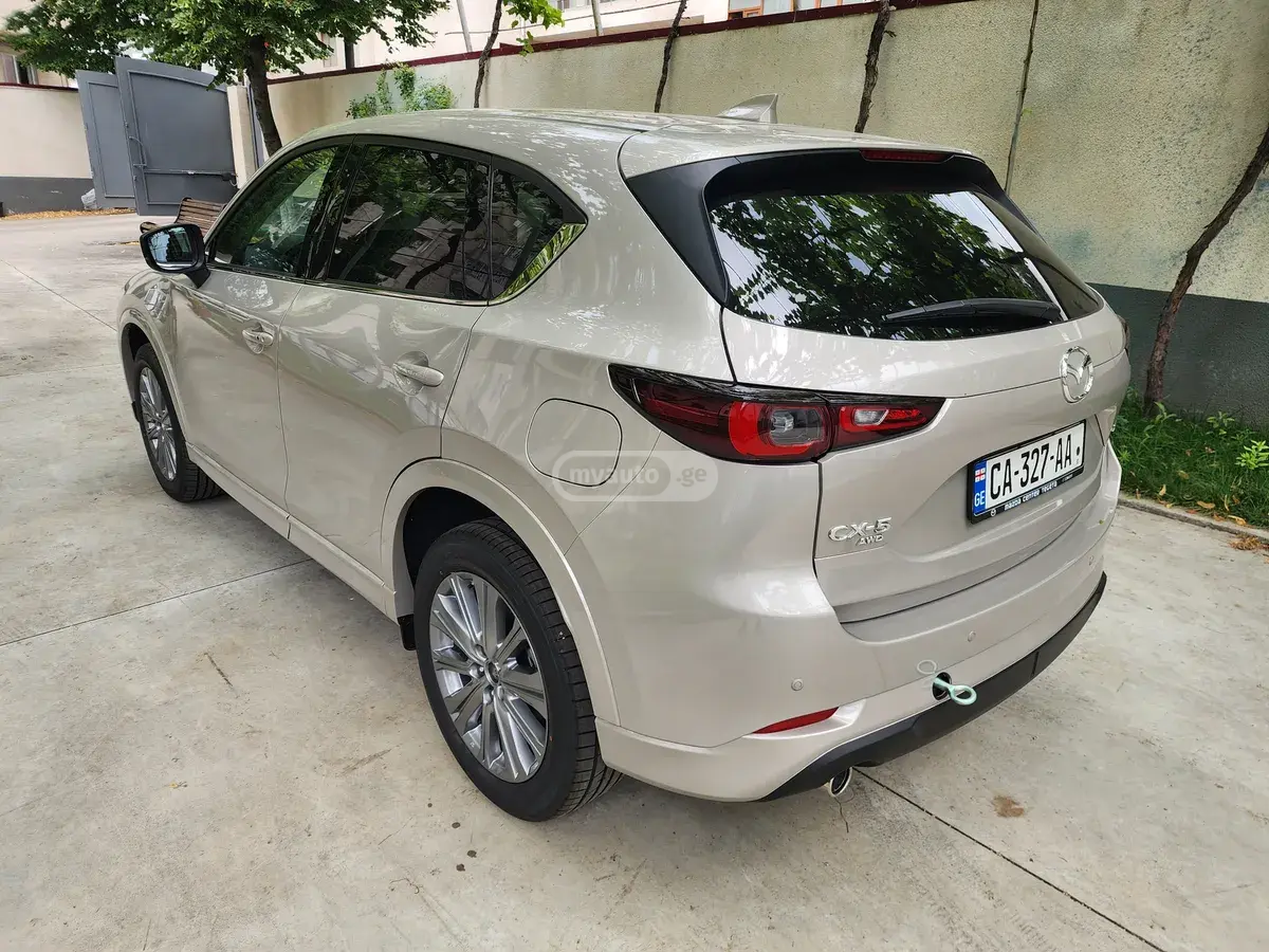 نمای دیگر Mazda High 2026