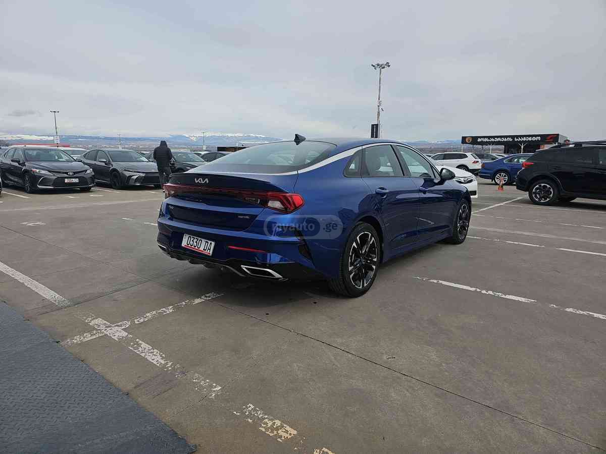 Kia K5 - фото 4