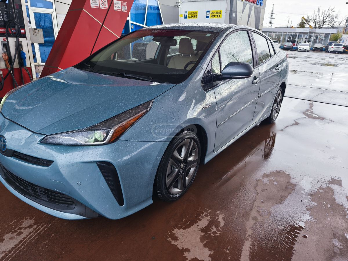 Toyota XLE 5dr Front-Wheel Drive Hatc — миниатюра 7