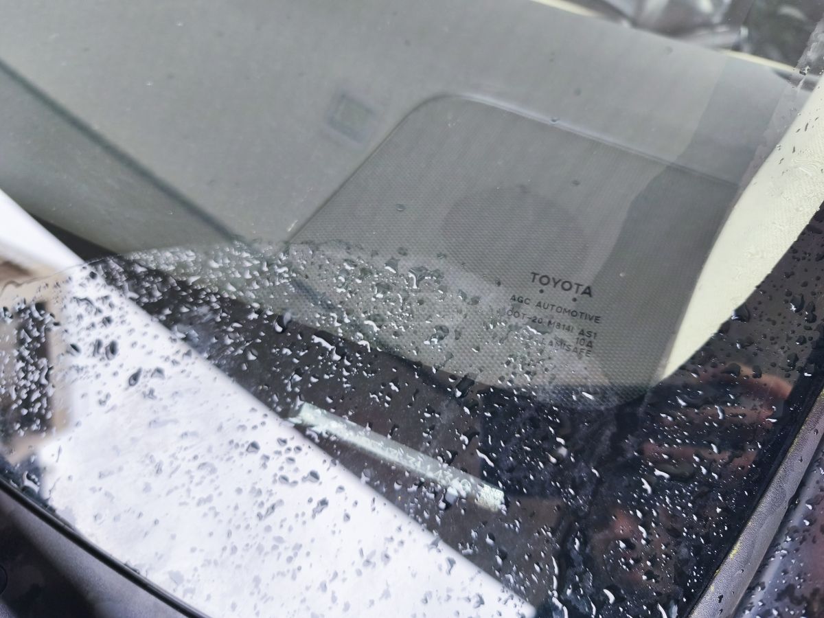 Toyota XLE 5dr Front-Wheel Drive Hatc — миниатюра 9