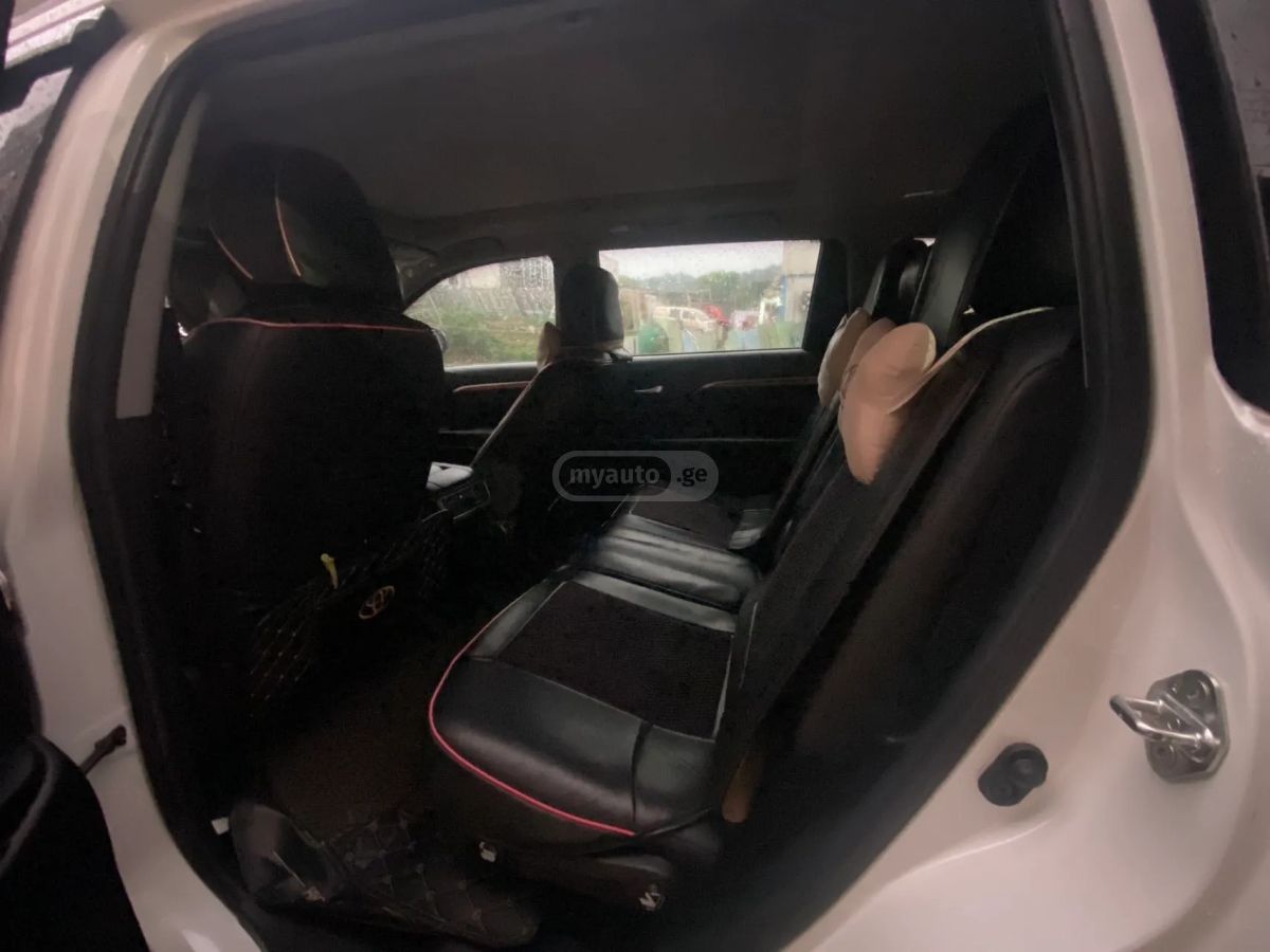 Toyota Highlander - фото 4