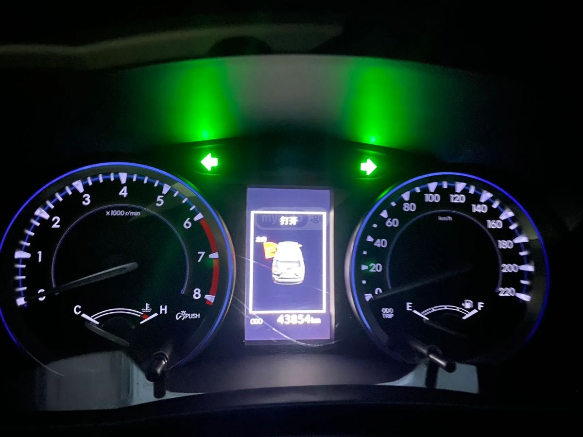 Toyota Highlander - фото 8