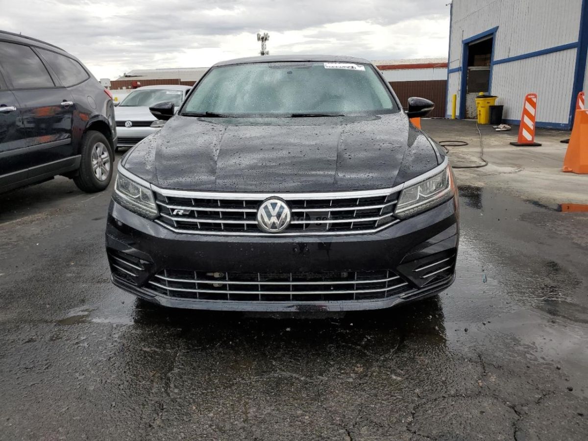 Volkswagen Passat - фото 5