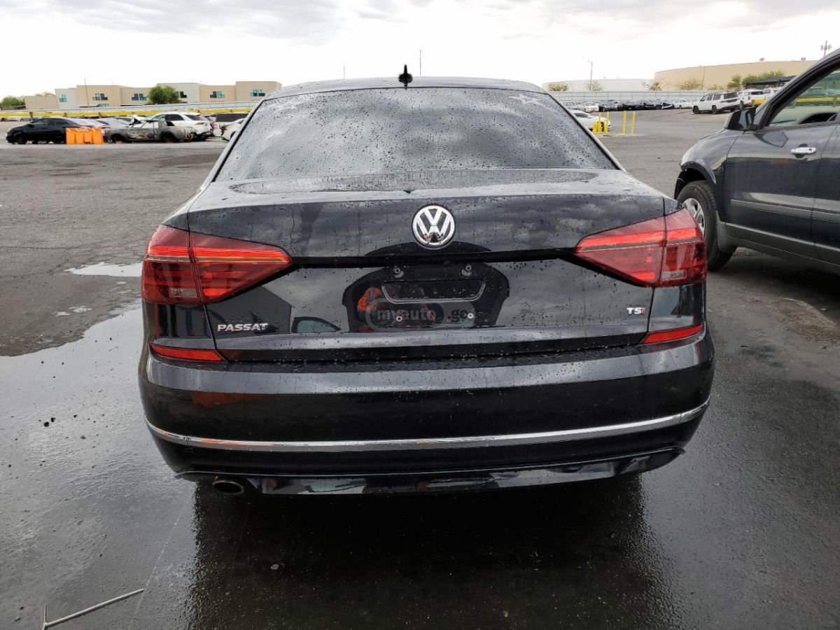 Volkswagen Passat - фото 6