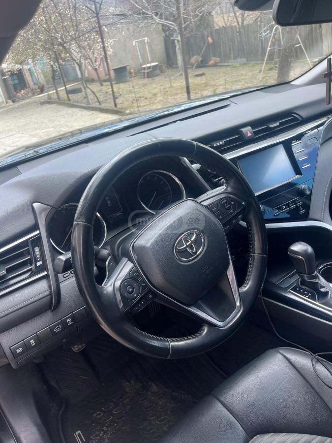 Toyota Camry - фото 6