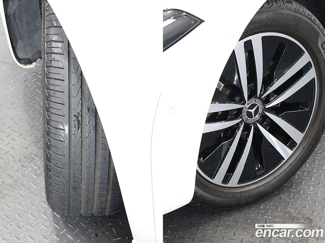 Mercedes-Benz A 45 AMG 2022 — миниатюра 5