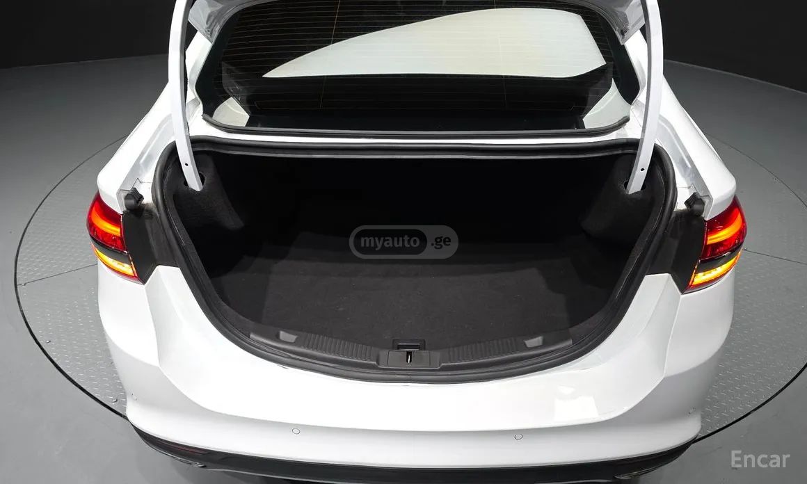 Ford Mondeo 2020 — миниатюра 10