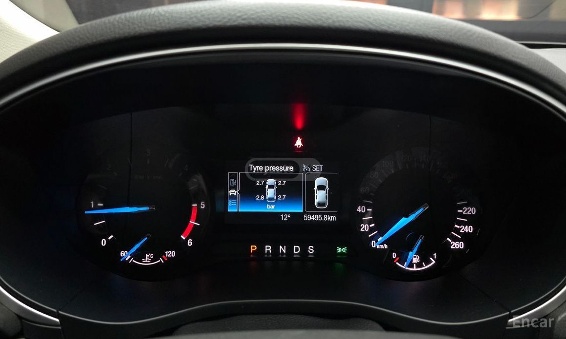 Ford Mondeo 2020 — миниатюра 7