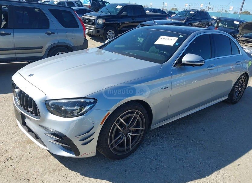 Mercedes-Benz E53 AMG - фото 1