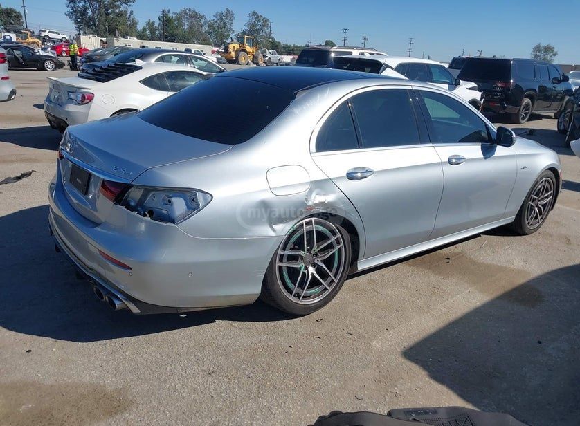 Mercedes-Benz E53 AMG - фото 2