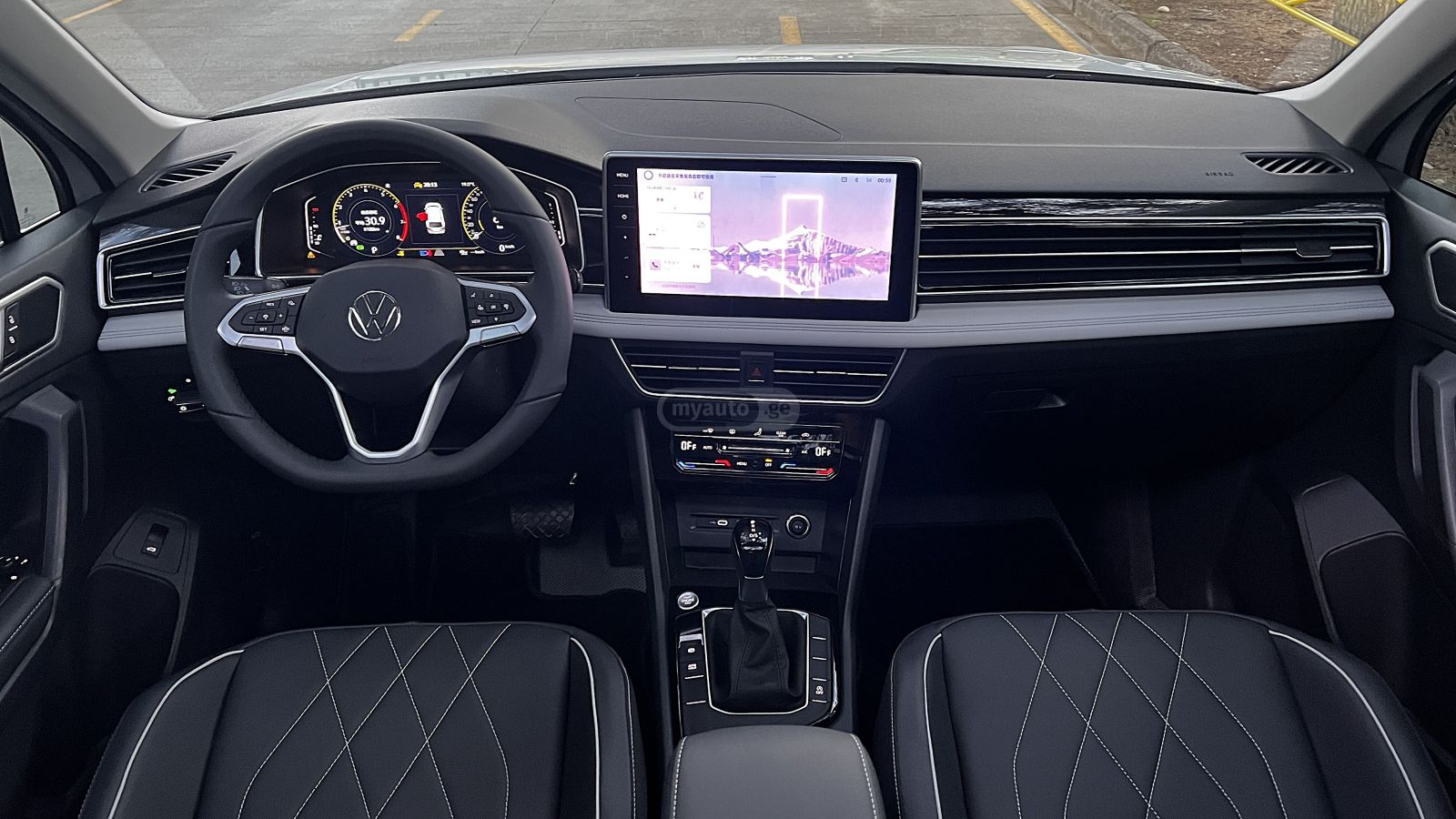 Volkswagen Tiguan - фото 12