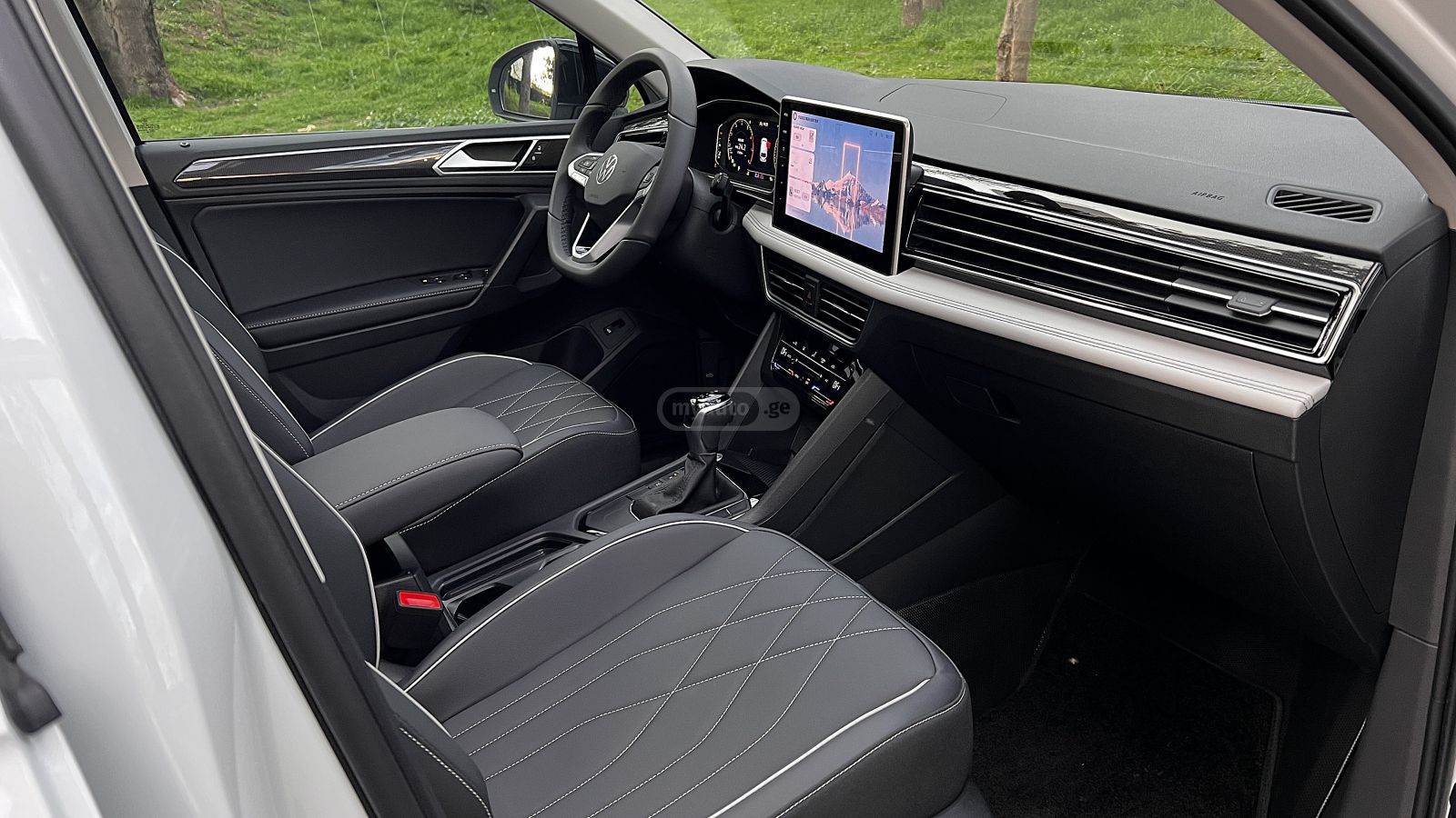 Volkswagen Tiguan - фото 13