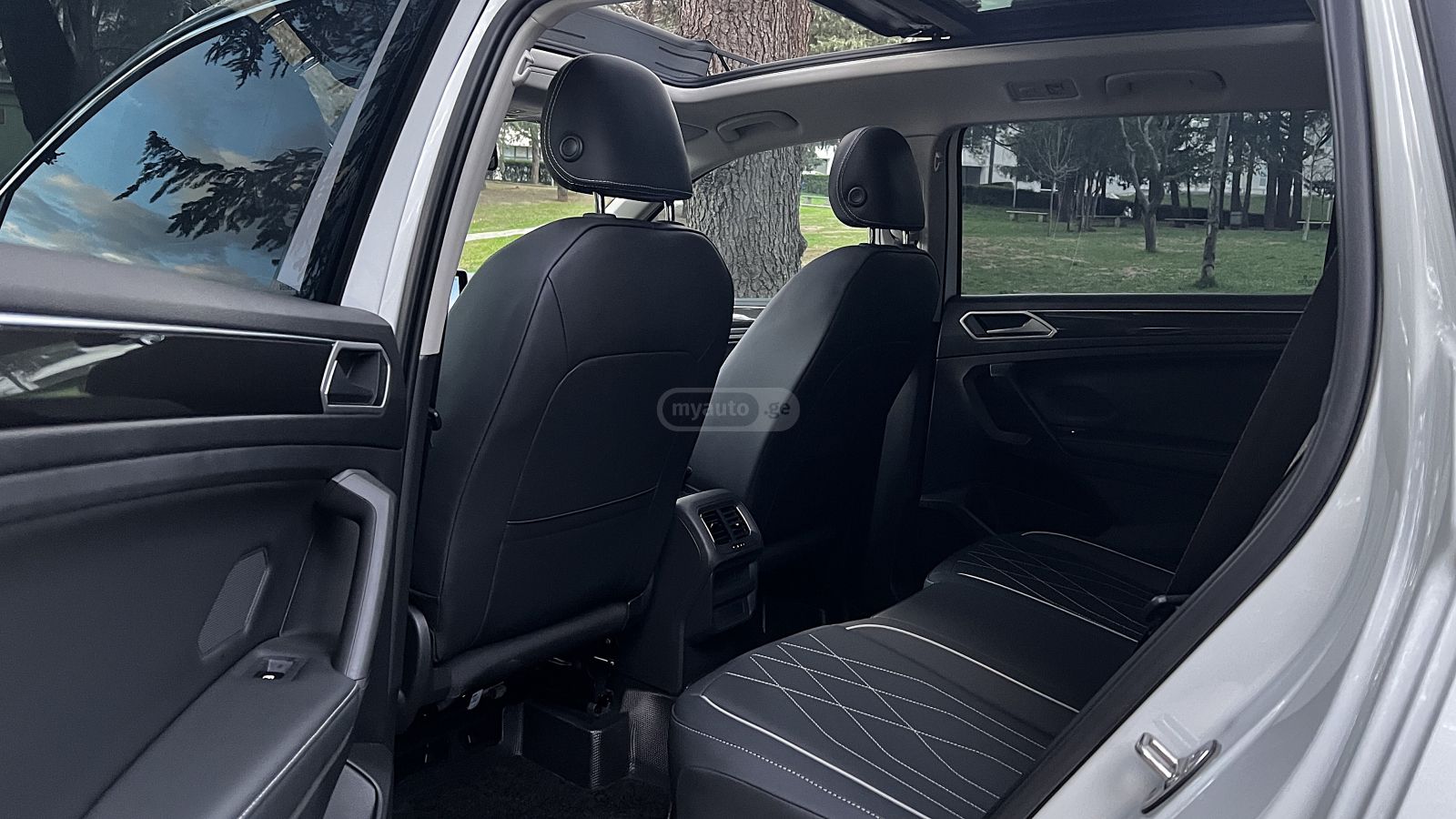 Volkswagen Tiguan - фото 15