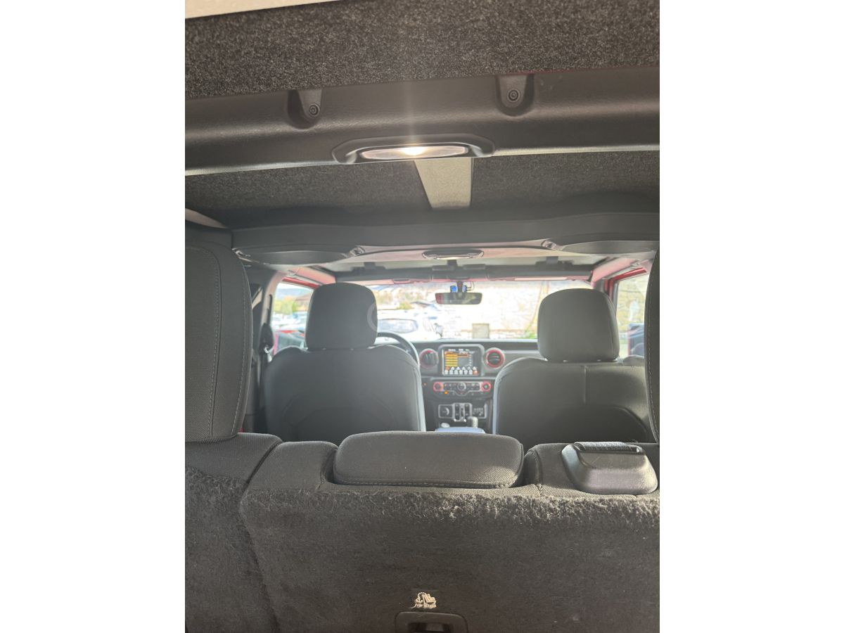 Jeep Wrangler - фото 11