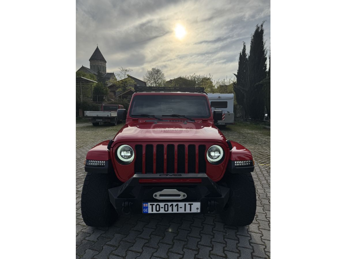 Jeep Wrangler - фото 12