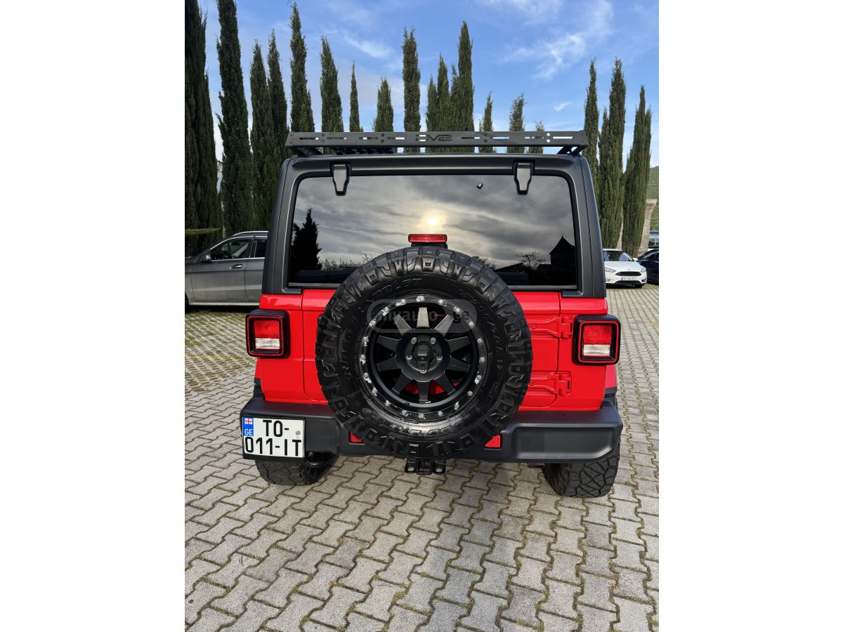 Jeep Wrangler - фото 8