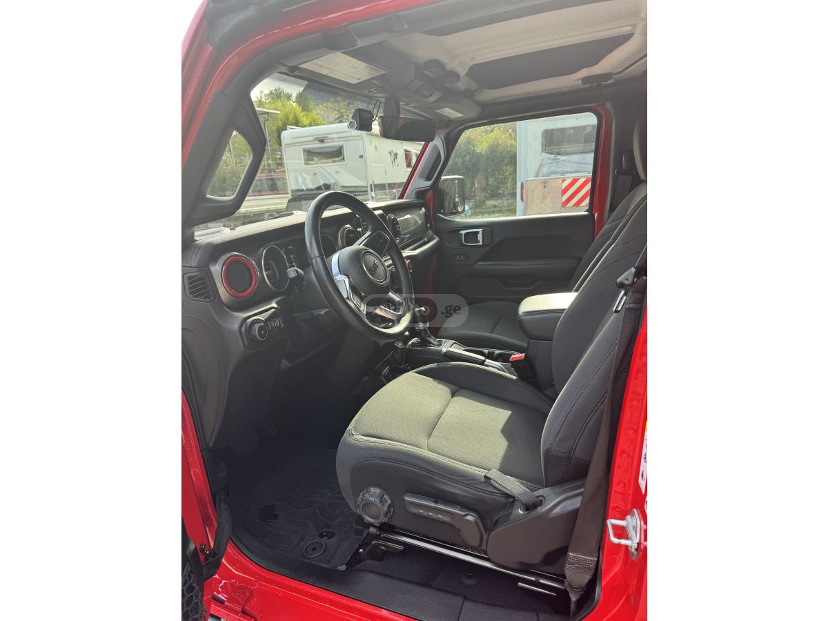 Jeep Wrangler - фото 9
