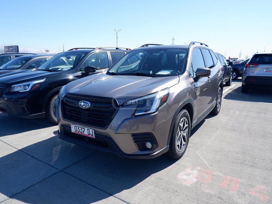 Subaru Premium 4dr All-Wheel Drive CV — миниатюра 3