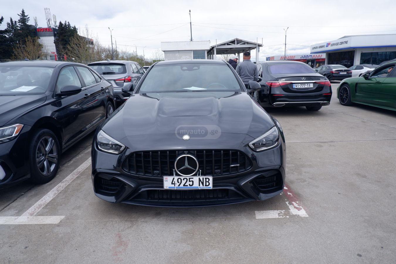 Mercedes-Benz C 63 AMG - фото 2