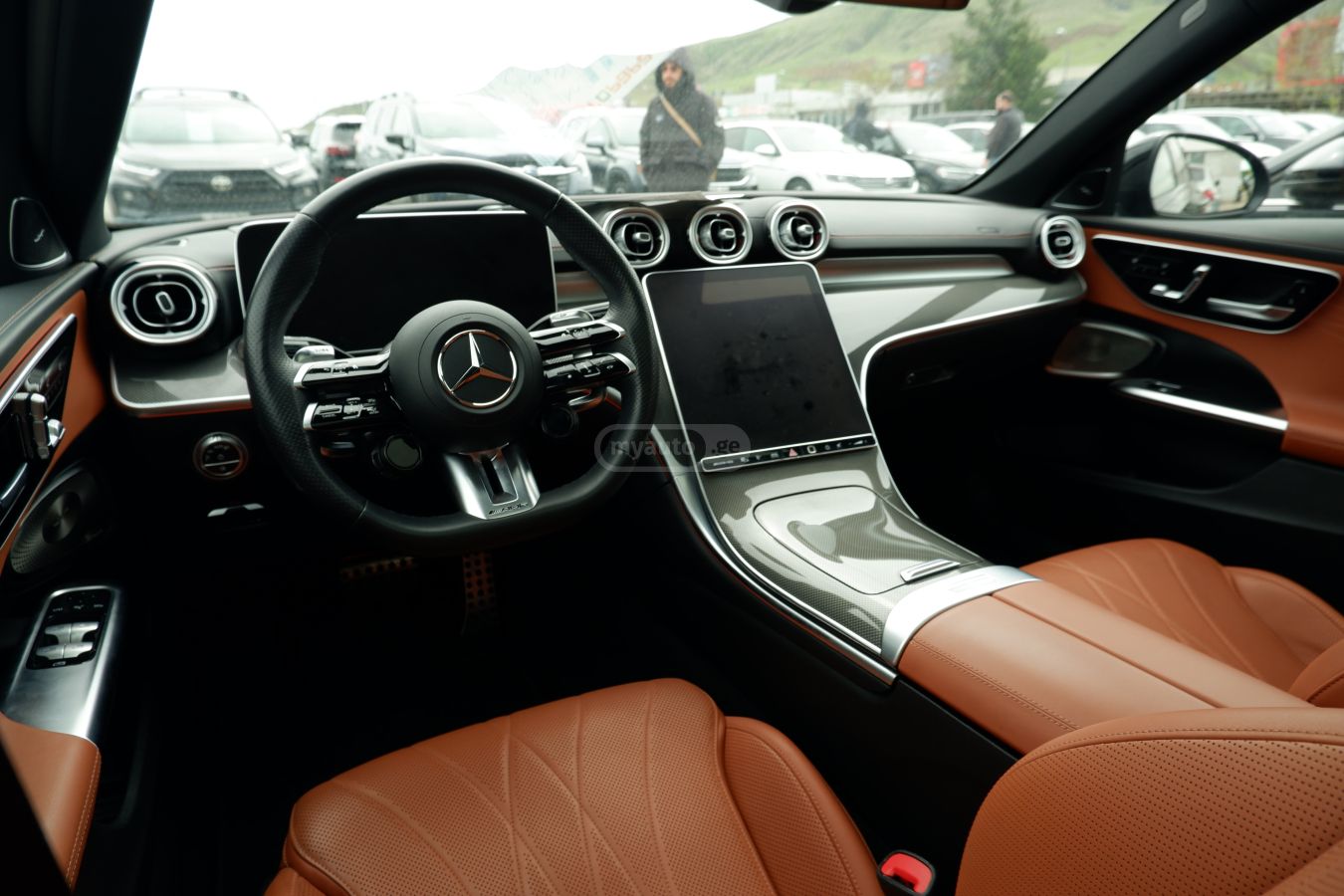 Mercedes-Benz C 63 AMG - фото 8