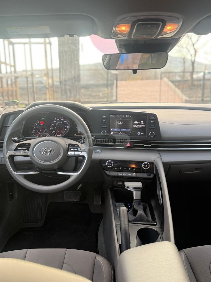 Hyundai Elantra - фото 13