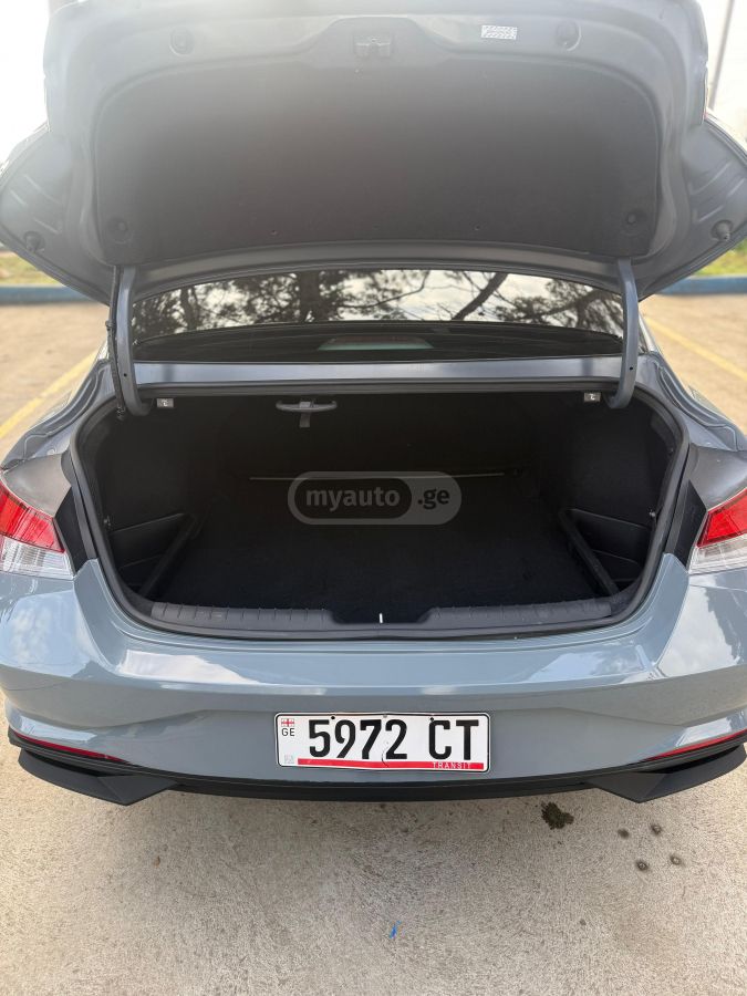 Hyundai Elantra - фото 15