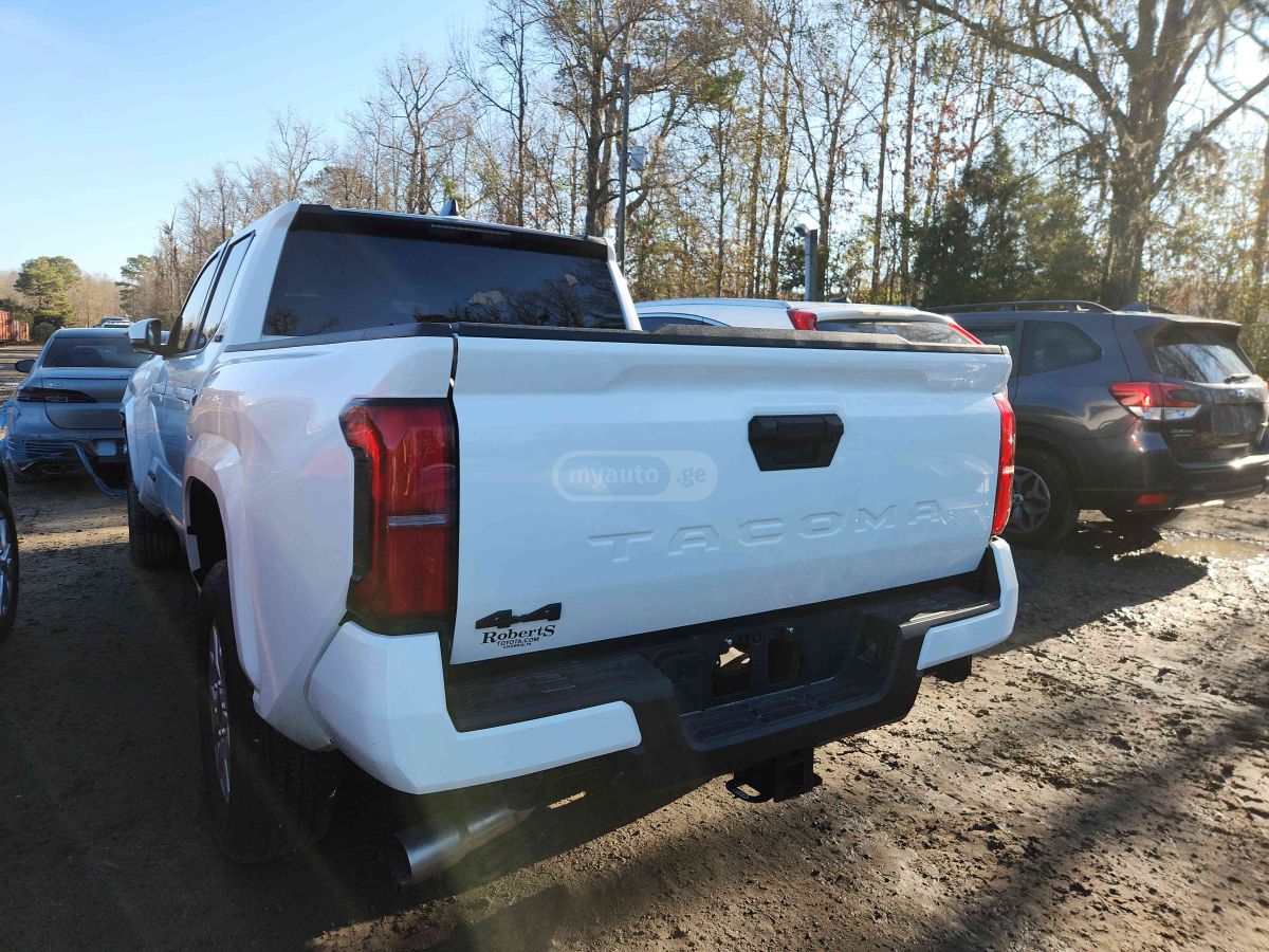 Toyota Tacoma SR 5 2025 — миниатюра 14