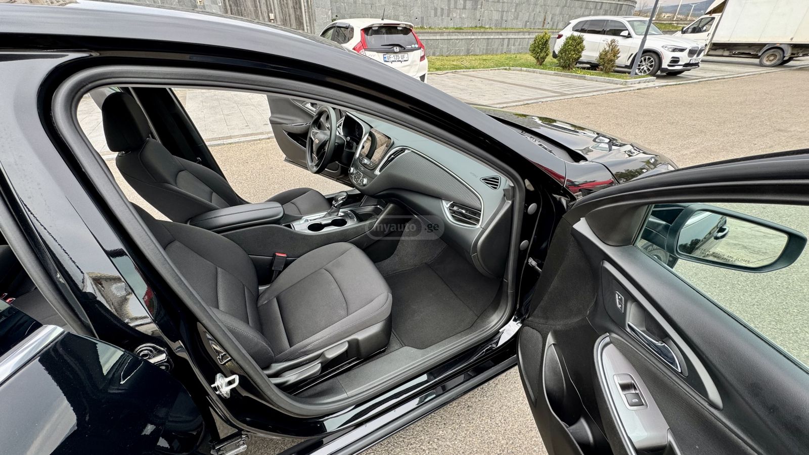 Chevrolet Malibu - фото 12