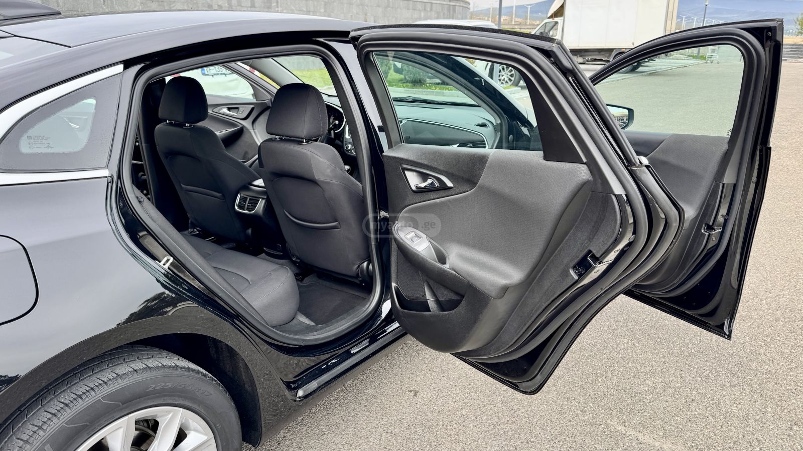 Chevrolet Malibu - фото 13