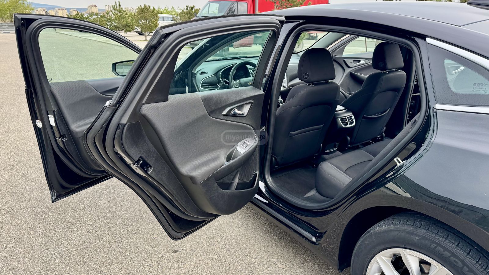 Chevrolet Malibu - фото 14