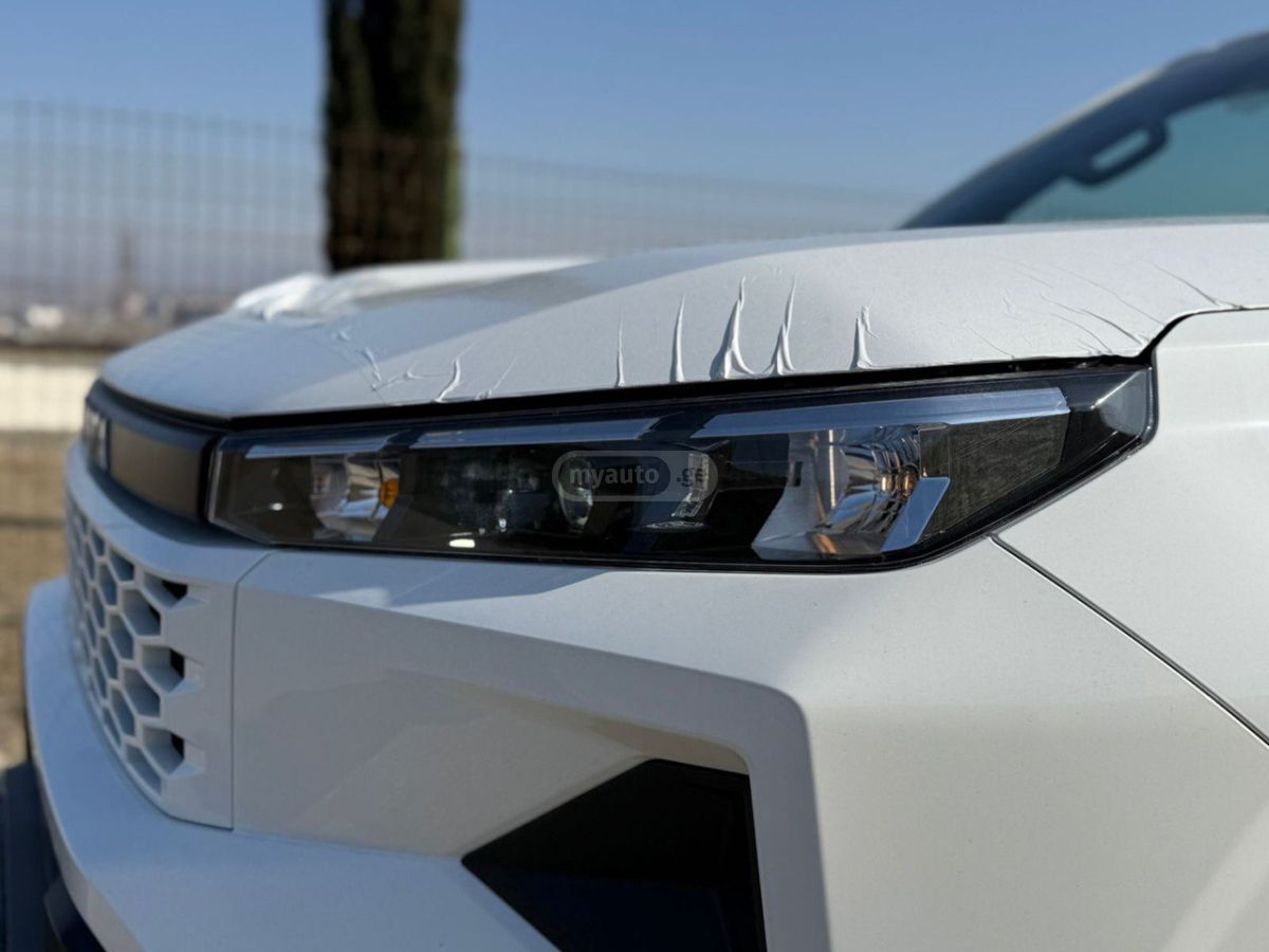 Toyota Hilux 2026 — миниатюра 11