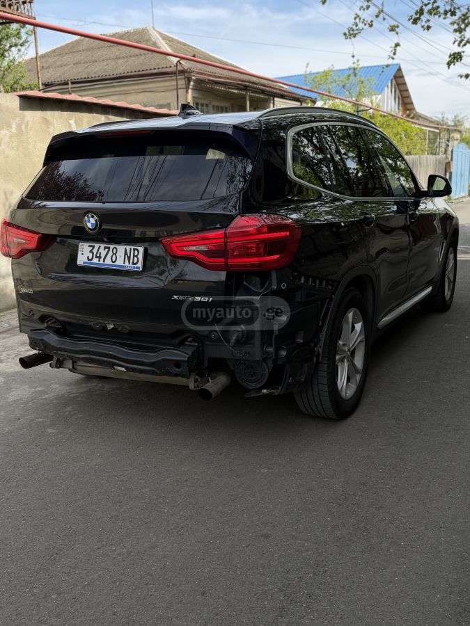 BMW X3 - фото 3