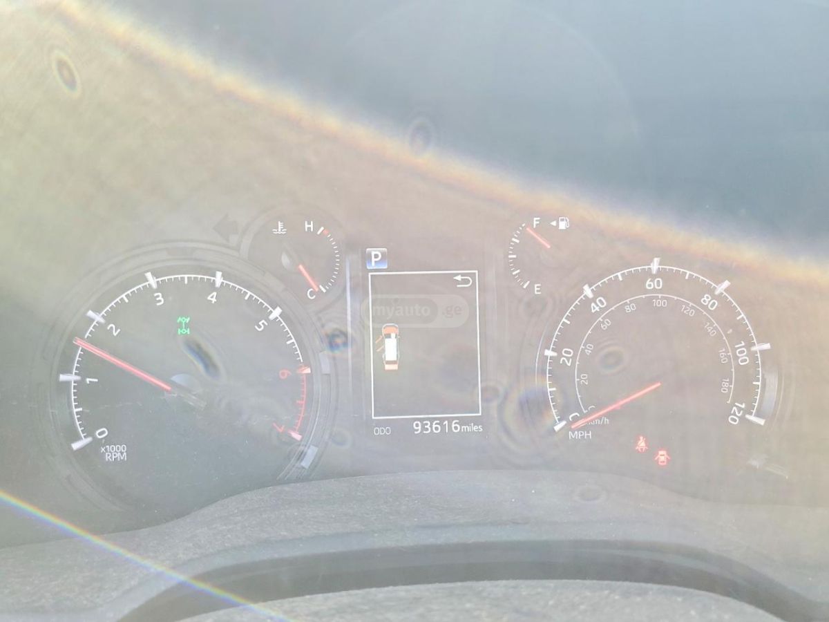 Toyota 4 Runner - фото 9