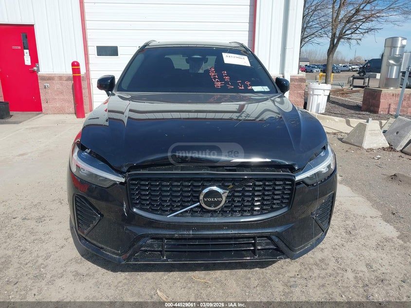 Volvo XC 60 2025 — миниатюра 11