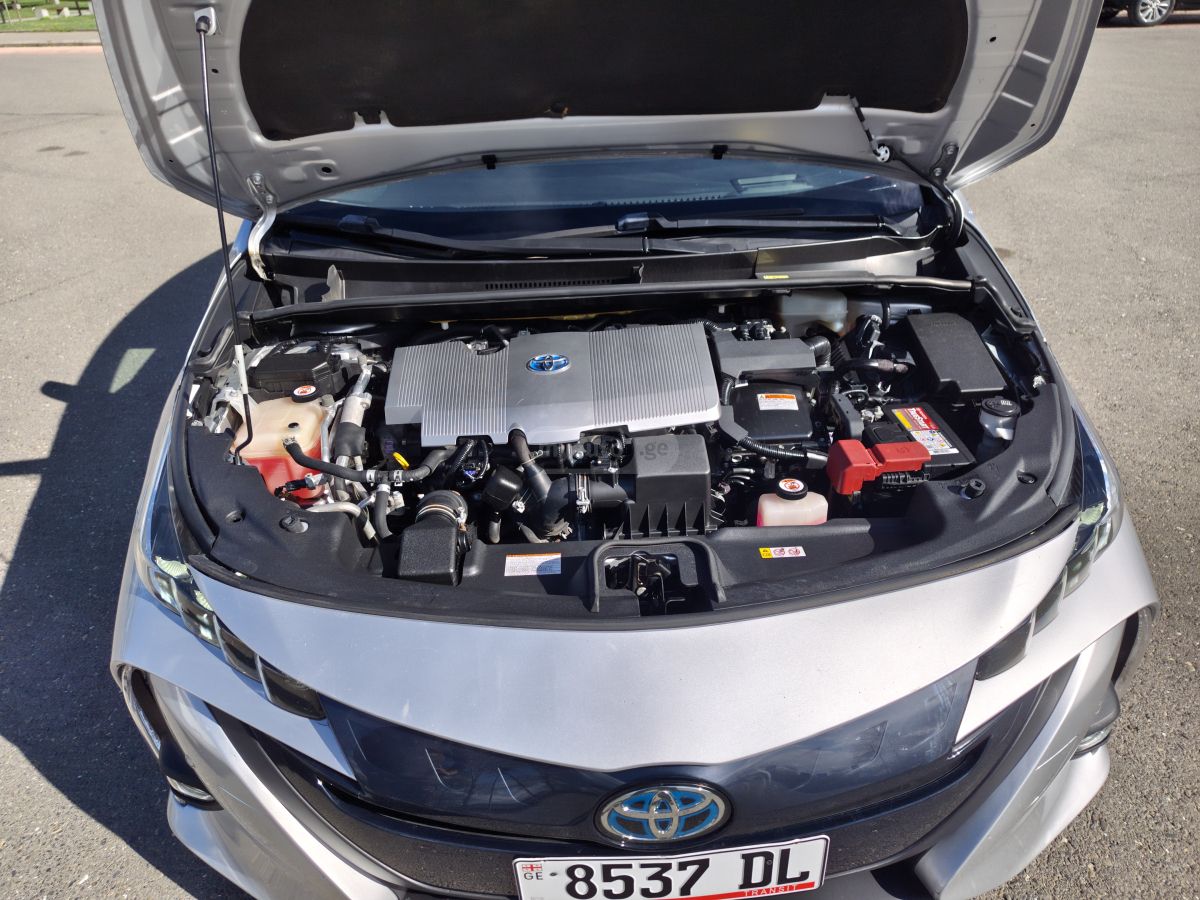 Toyota Prius - фото 11