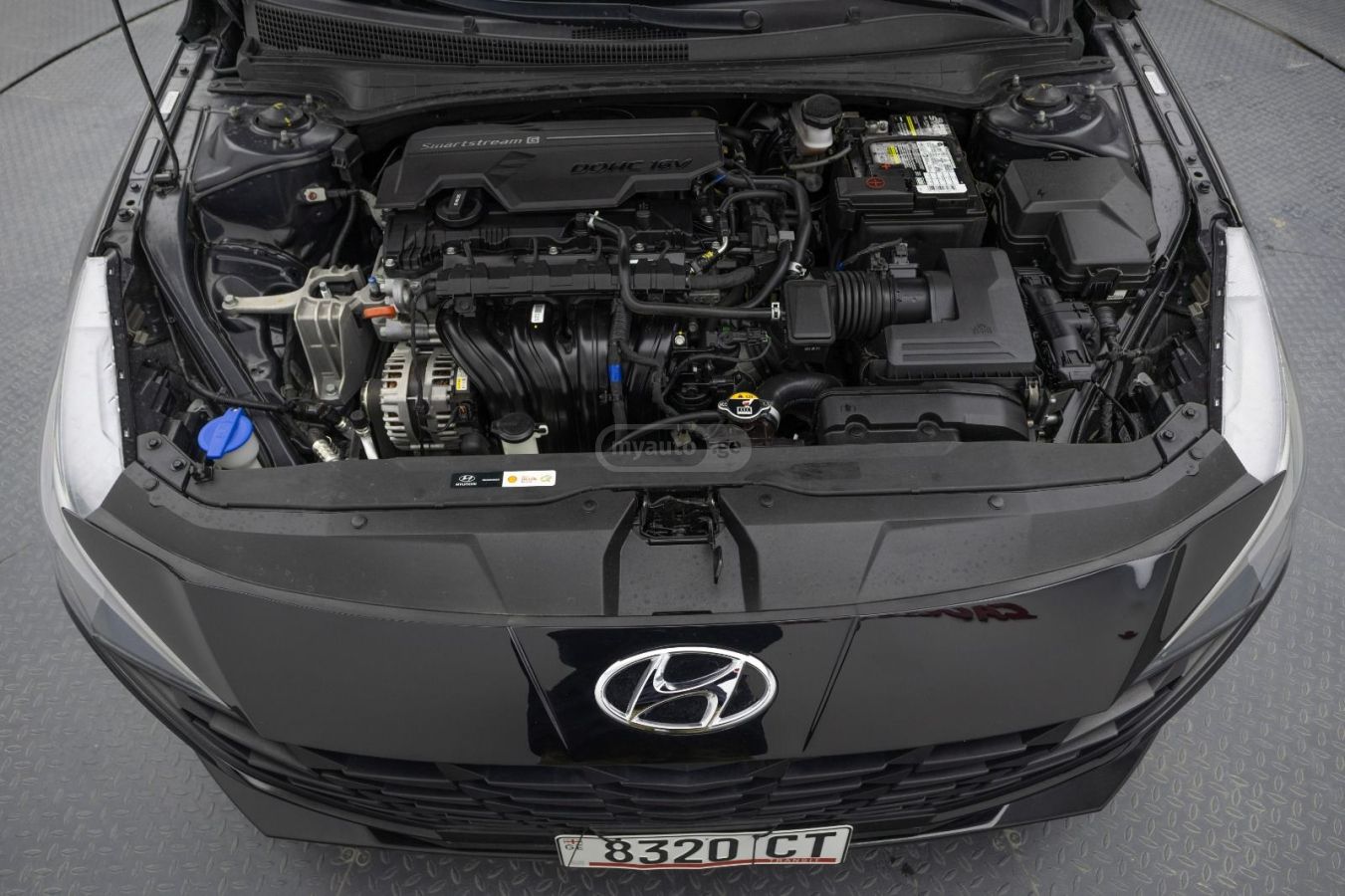 Hyundai Elantra - фото 12