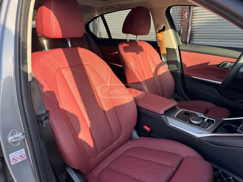 BMW I3 2023 — миниатюра 11