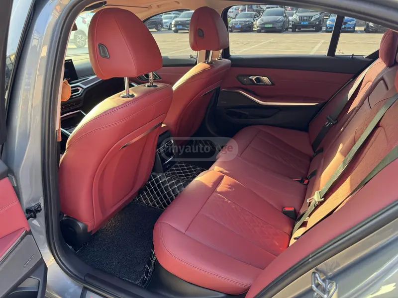 BMW I3 2023 — миниатюра 12