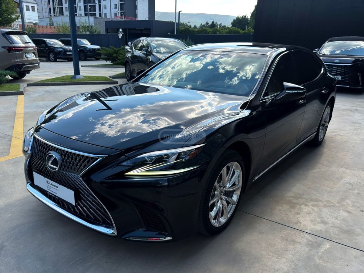 Lexus LS 500 h 