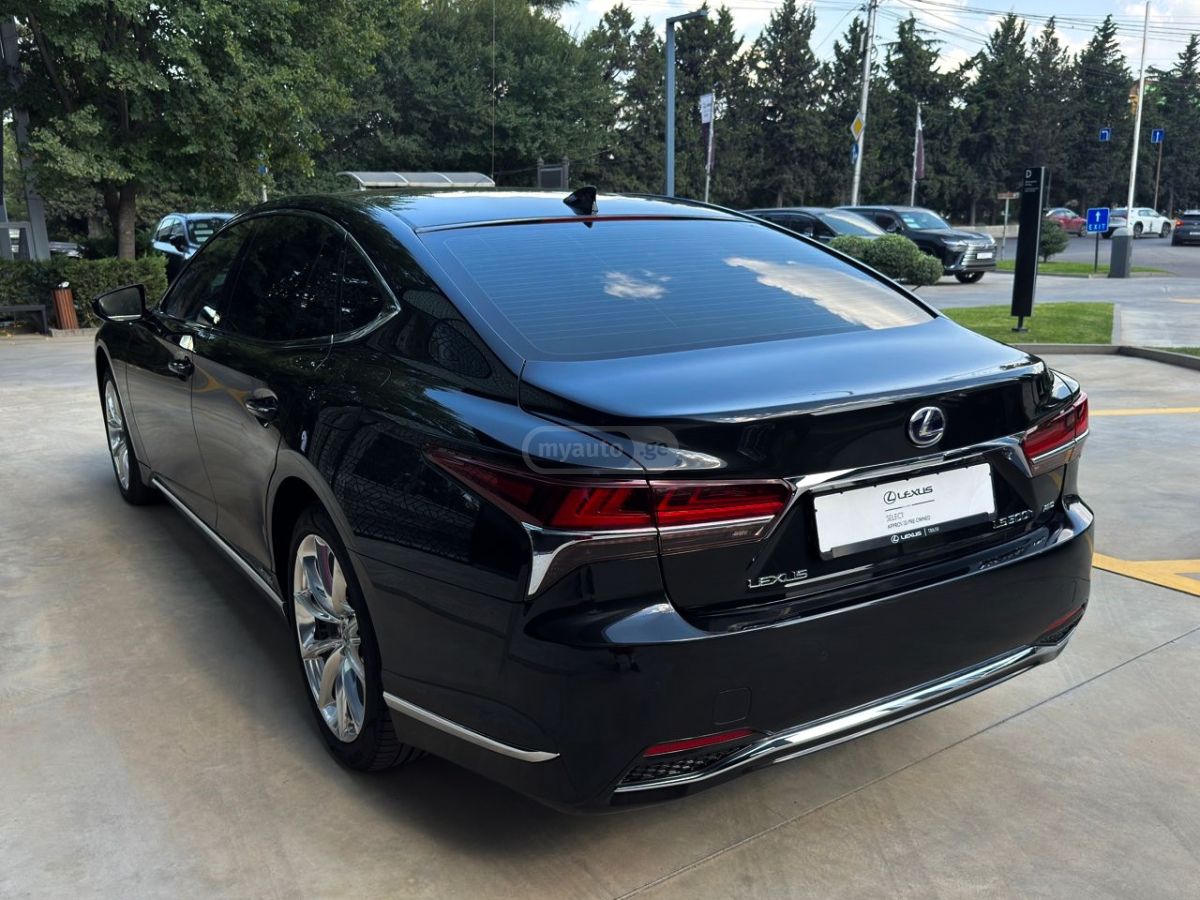 Lexus LS 500 h 