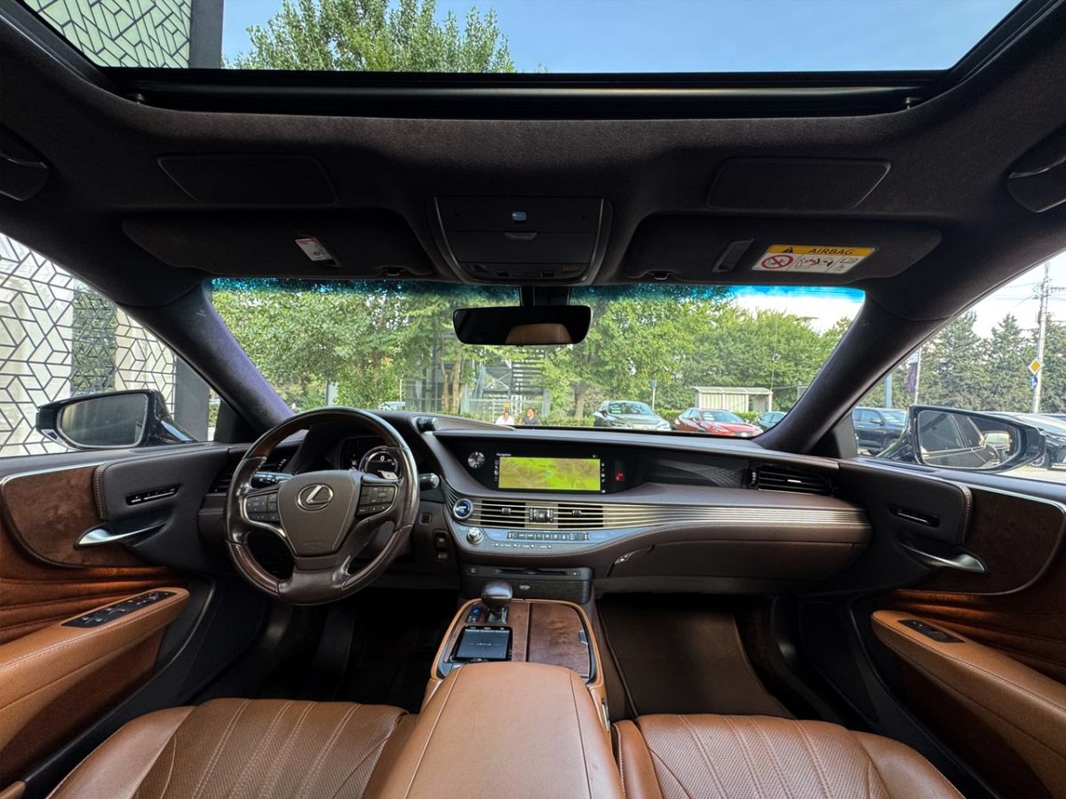 Lexus LS 500 h 