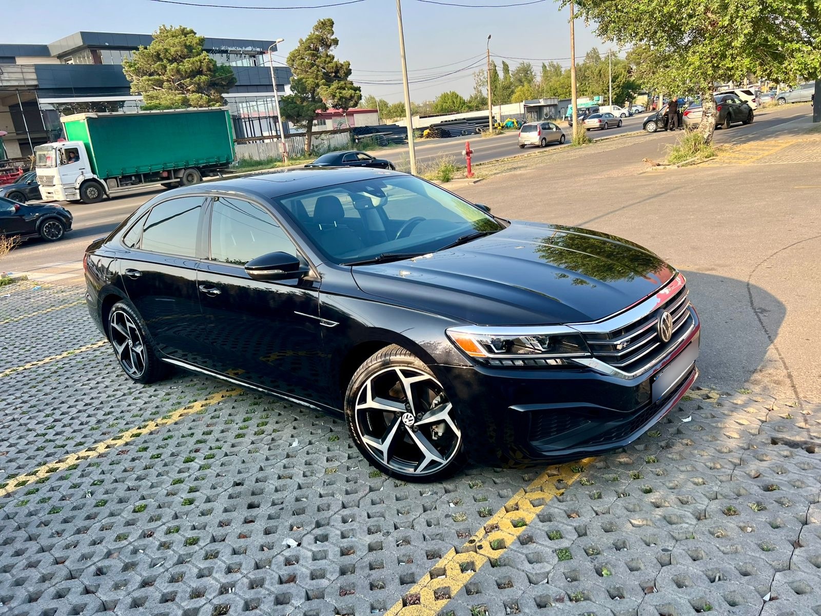 Volkswagen Passat - фото 1