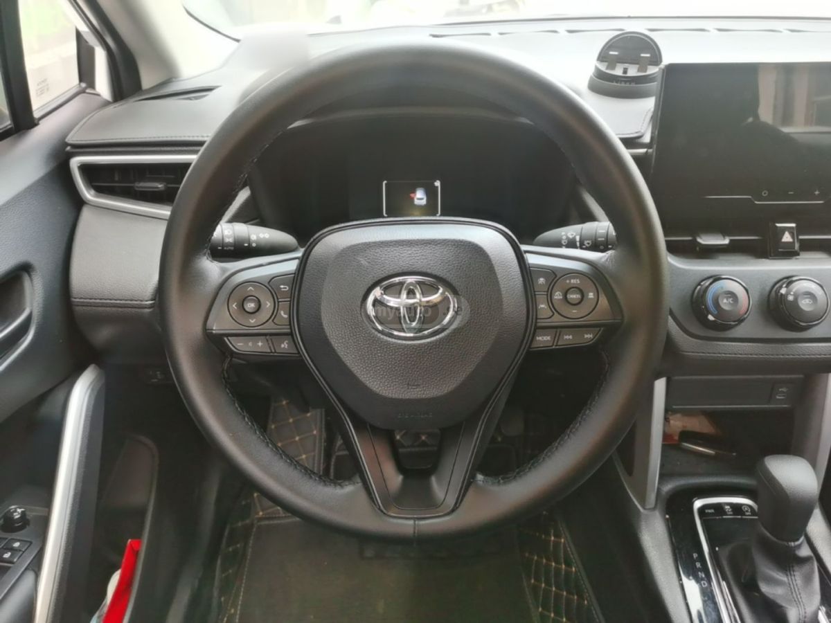 Toyota Corolla Cross - фото 5