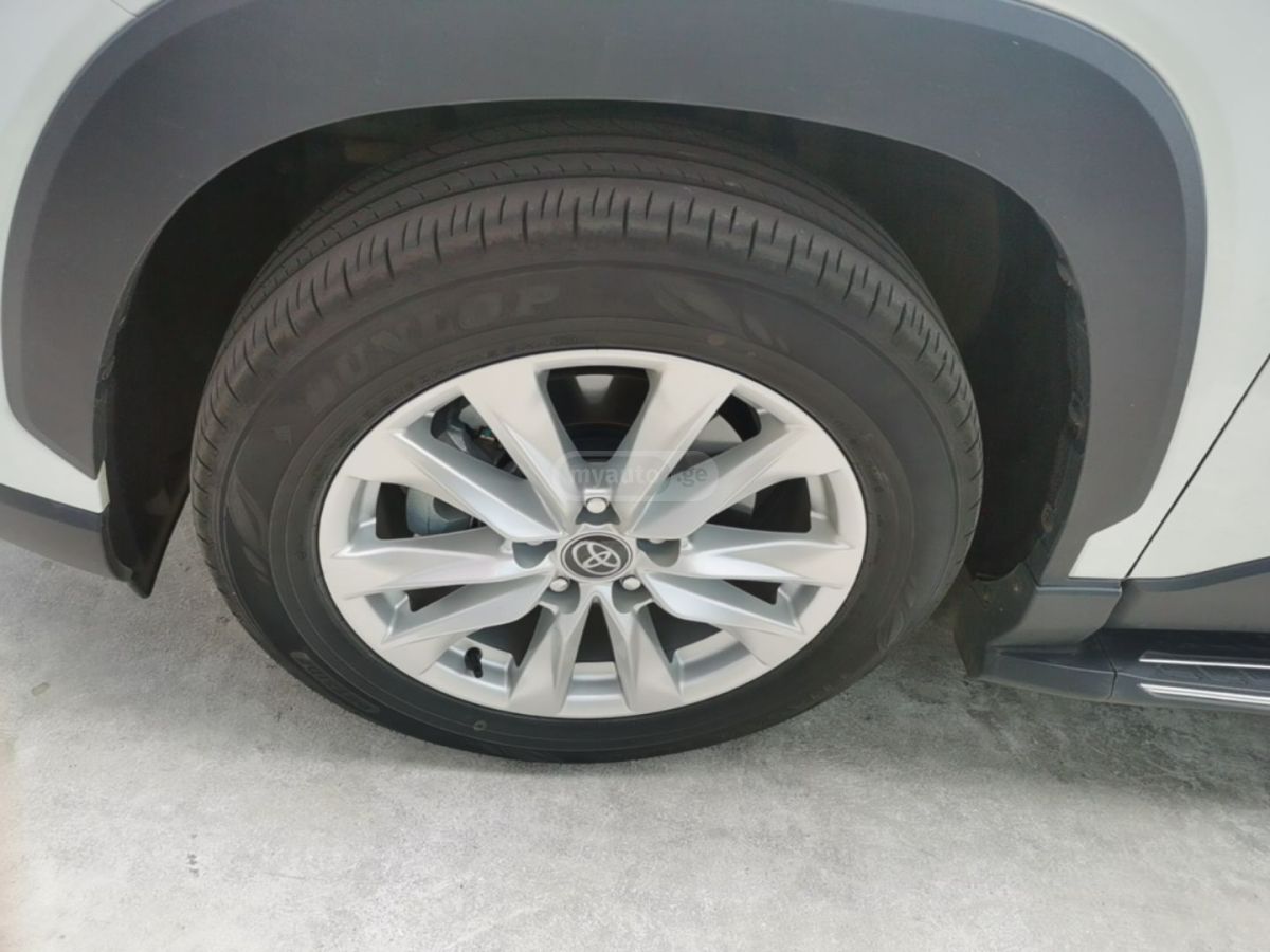 Toyota Corolla Cross - фото 6