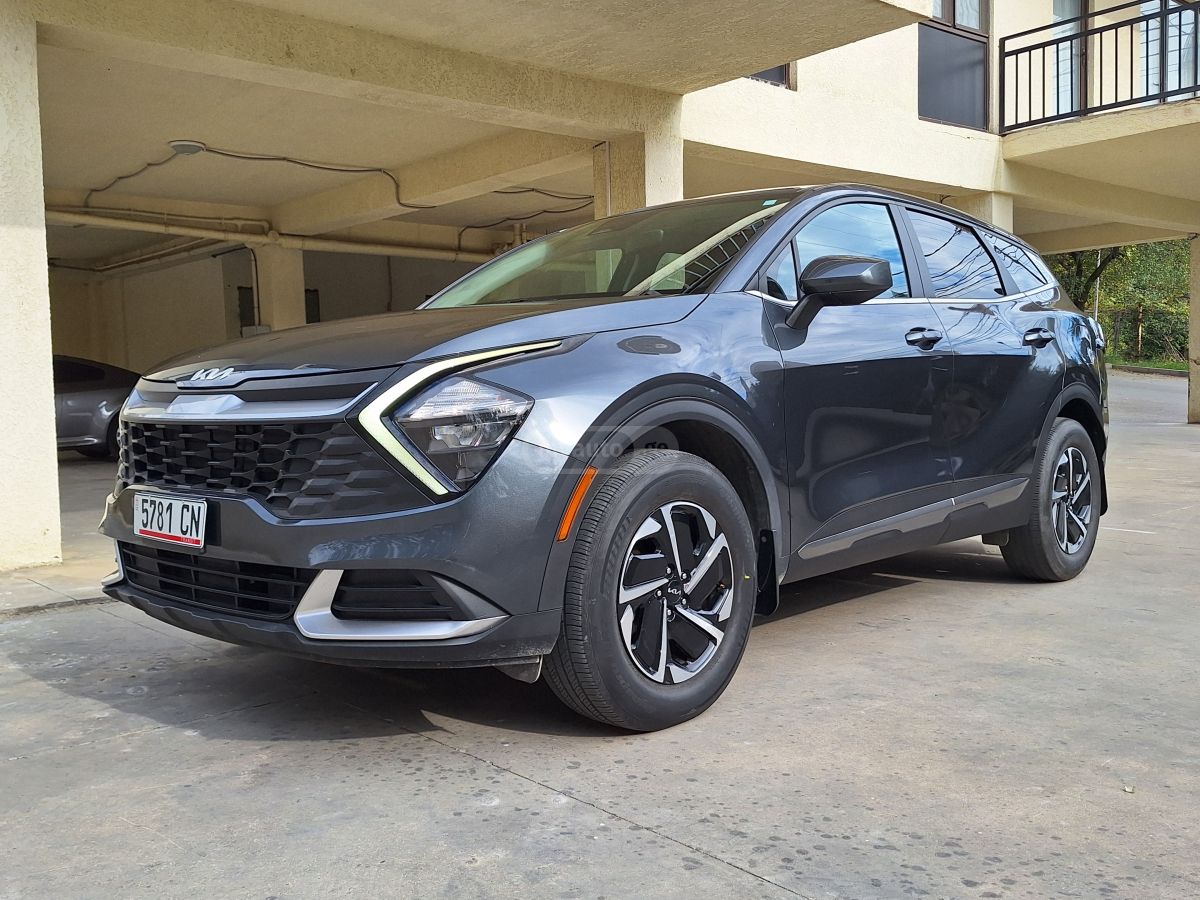 Kia Sportage - фото 1