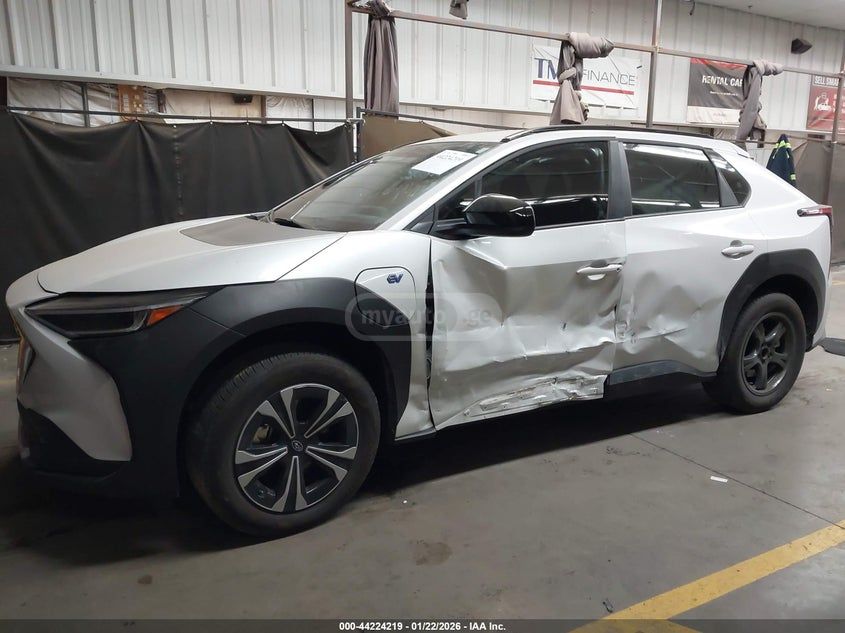 Subaru Solterra 2024 — миниатюра 4