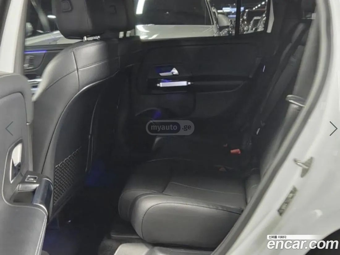 Mercedes-Benz GLB 35 AMG 2020 — миниатюра 6