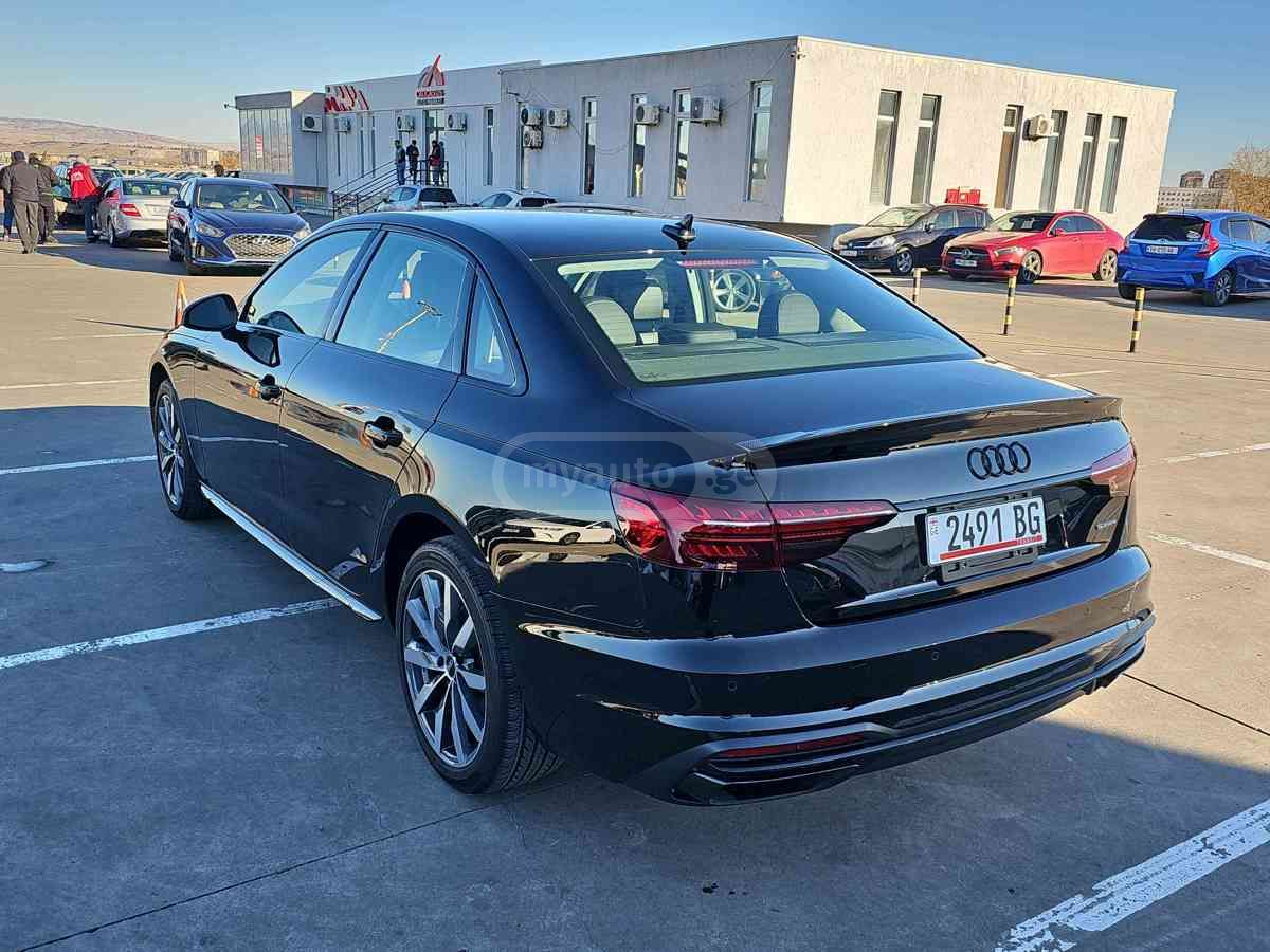 Audi Audi A4 — миниатюра 6