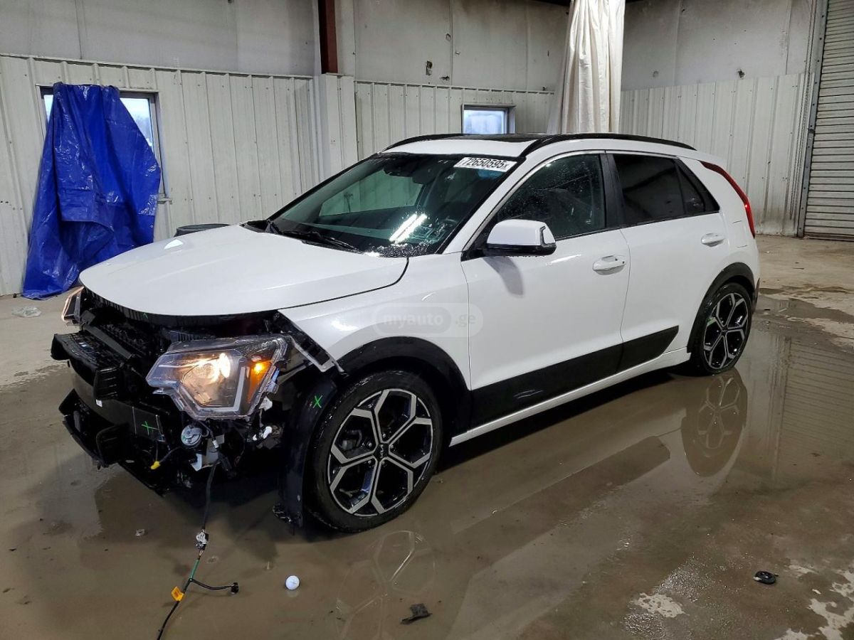 Kia Niro - фото 1